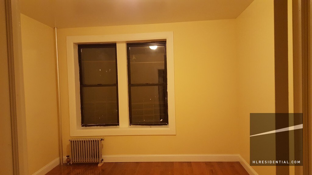 Foto del edificio - 900 E 18th St