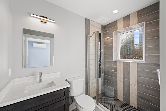 Building Photo - 4535 Avondale St