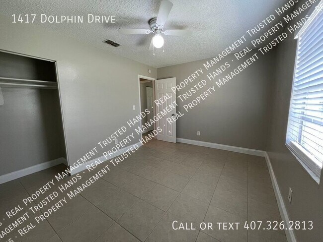 Foto del edificio - 1417 Dolphin Dr