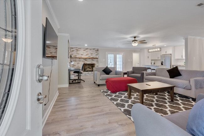 Foto del edificio - 1012 Glenco Rd