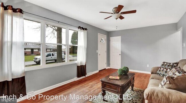 Building Photo - 3 br, 2 bath House - 561 S Findlay St