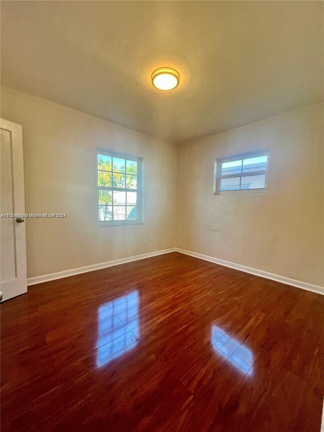 Foto del edificio - 3125 SW 23rd
