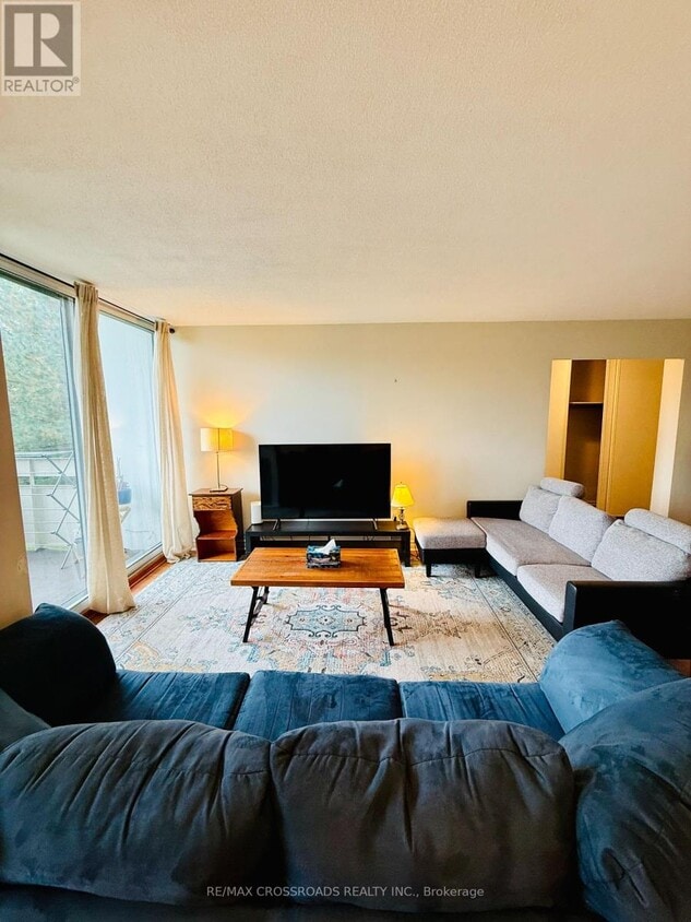 Photo principale - 20-220 Edgecliff Golfway