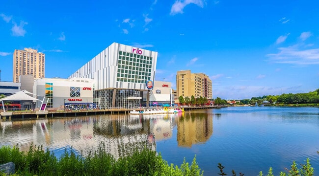 Photo - 10018 Vanderbilt Cir Apartment