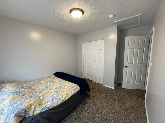 Building Photo - 1634 N 725 W