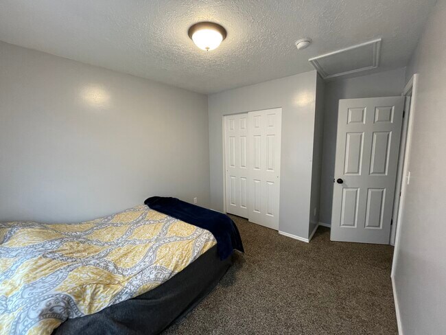 Foto del edificio - 1634 N 725 W