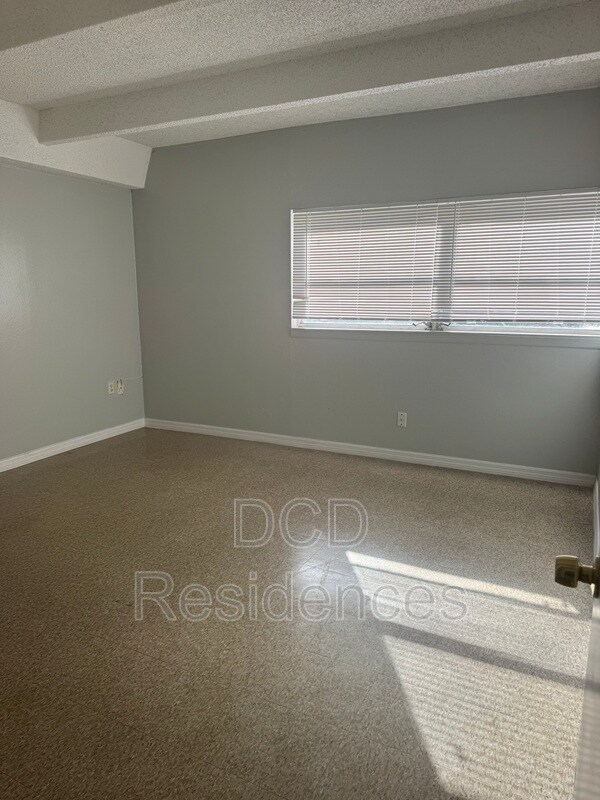 Foto del edificio - 5514 Wood Forest Dr