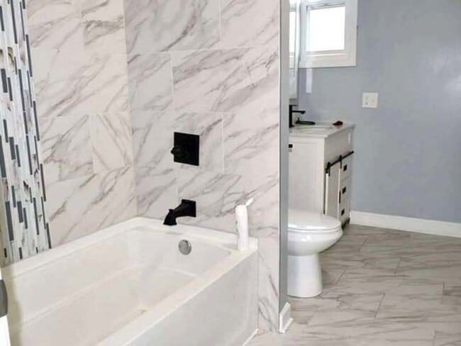 Building Photo - 1504 Hanover St