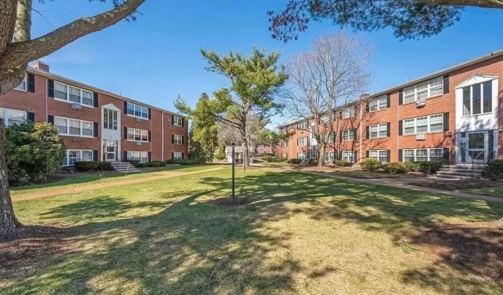 4 Tara Dr Unit 4, Weymouth, MA 02188 Condo for Rent in Weymouth, MA