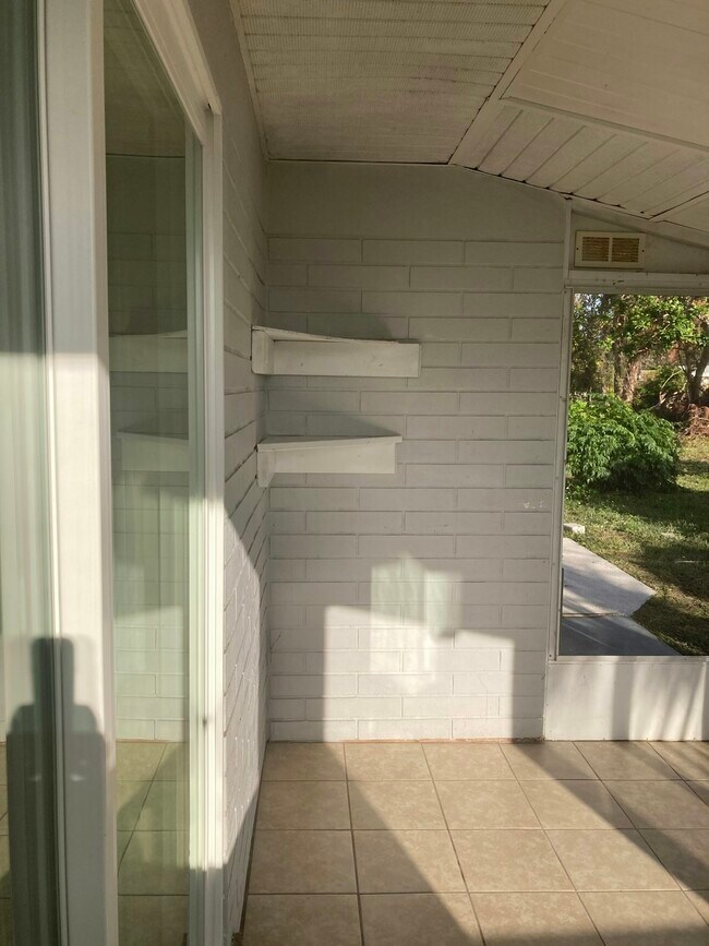Foto del edificio - 5770 Gallatin Ln