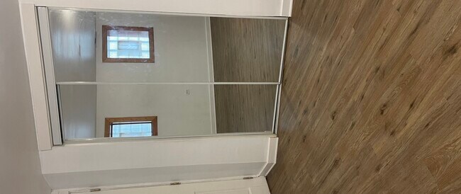 Foto del edificio - 4919 W Wabansia Ave