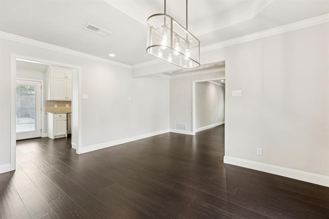 Foto del edificio - 6006 Gentle Knoll Ln