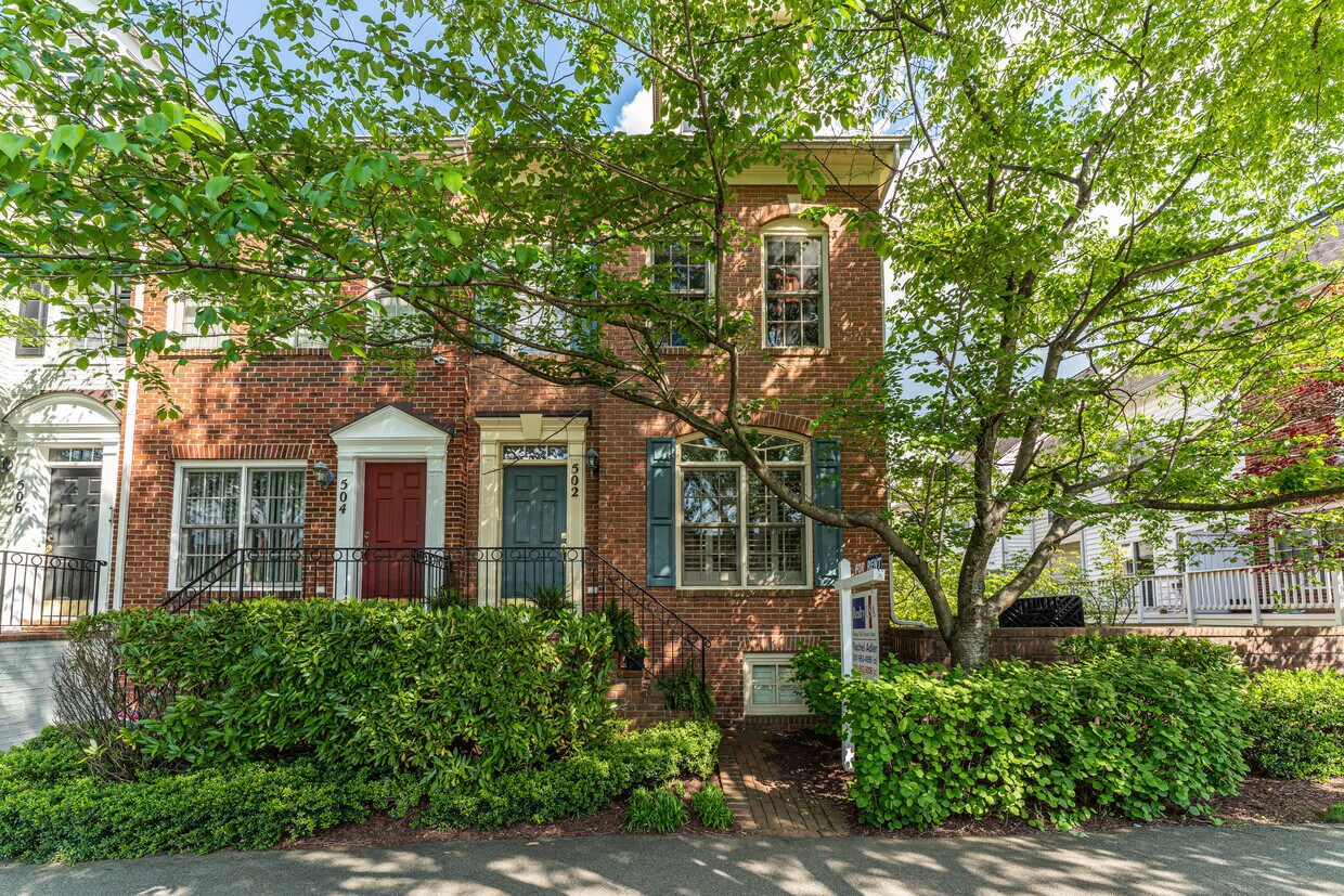 Renovated 2-car garage brick end-unit! - 502 Fallsgrove Dr
