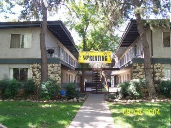 Foto del edificio - 1027 Esplanade Rd