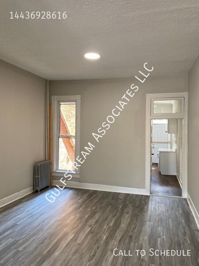 Foto del edificio - 2824 Parkwood Ave