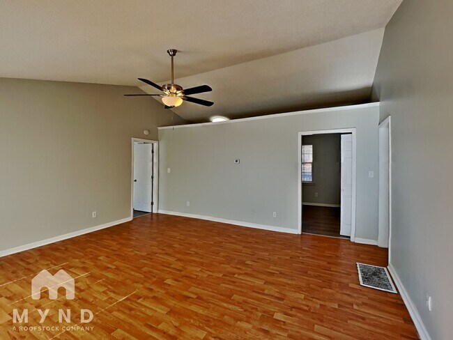 Foto del edificio - 712 14th Ave NW