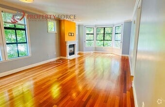 Building Photo - 420 Stanyan St