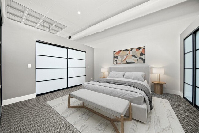 Foto del edificio - 300 N Ogden Ave