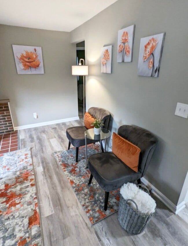Foto del edificio - 4303 Delridge Dr