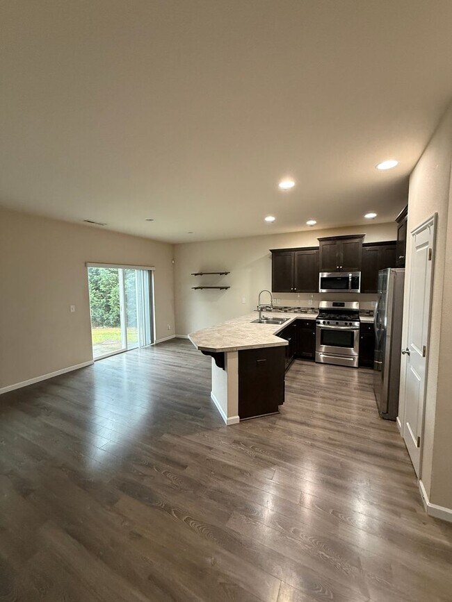 Foto del edificio - 12622 NE 49th Way