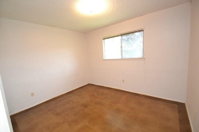 Foto del edificio - 5901 Broken Spoke Trail