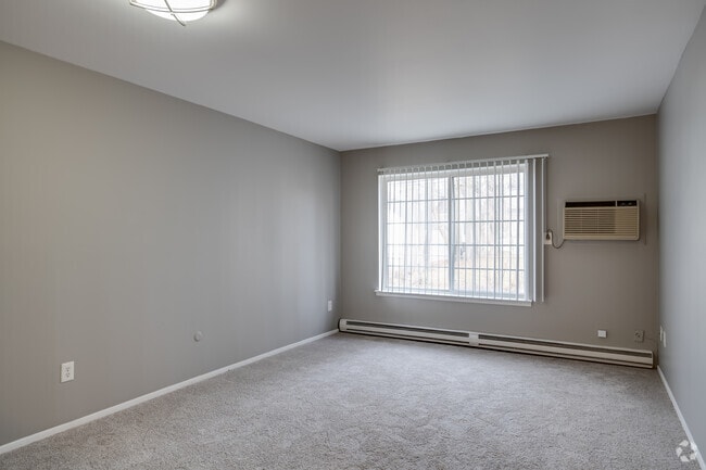 1BR, 1BA - 600SF - Metropolitan Oxford Flats