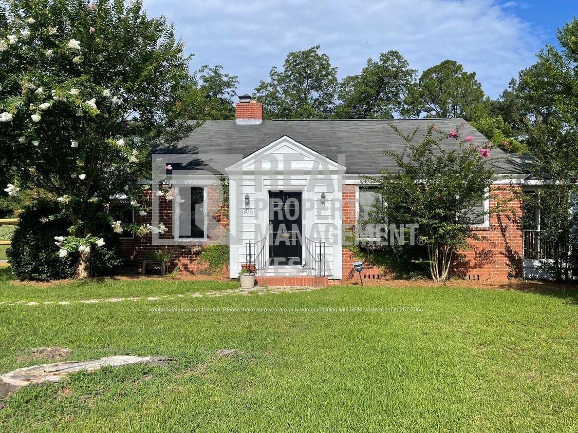 306 Rogers Ave, Macon, GA 31204 House Rental in Macon, GA