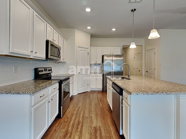 Building Photo - 7809 Stumble Journey Ln
