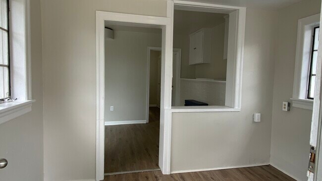Foto del edificio - 1010 Piedmont St SE
