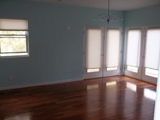 Foto del edificio - Beautiful 4 bed 2.5 bath