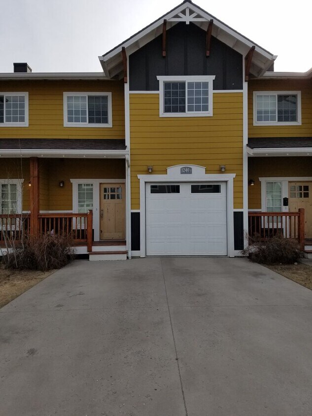 Foto principal - 3 Bed 2.5 Bath in Bozeman