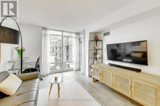 Building Photo - 15 Brunel Ct
