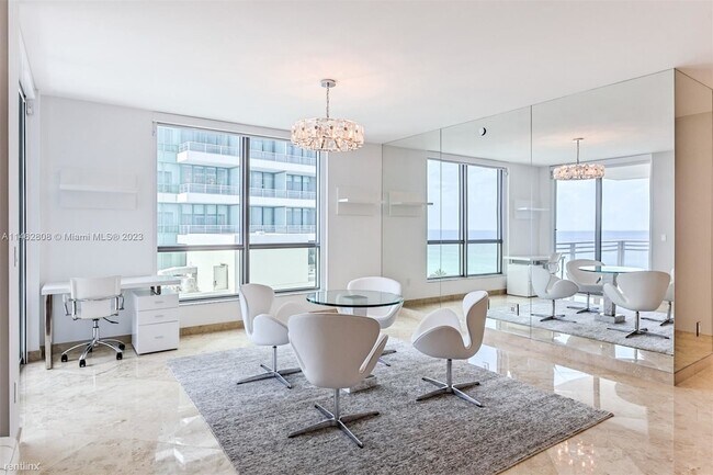 Foto del edificio - 2 br, 2.5 bath Condo - 3535 S Ocean Dr Apt...