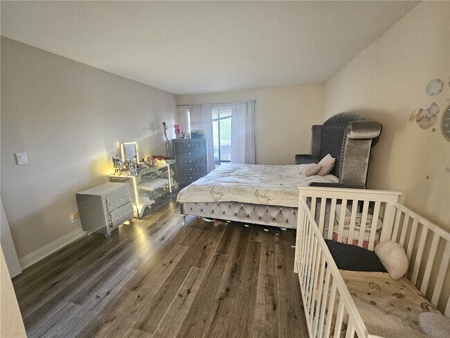 Foto del edificio - 545 S Ranch View Cir