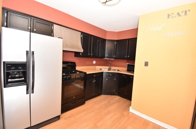 Foto del edificio - 261 N Gregory St