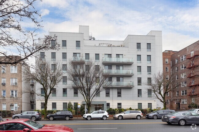 Building Photo - Bay Vista Condominiums