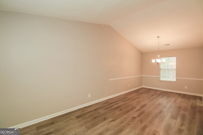 Building Photo - 646 Kilkenny Cir