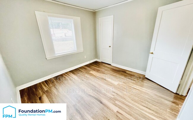 Building Photo - 3095 Beaumont Ave