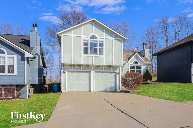 Foto del edificio - 1158 Blue Bird Ln