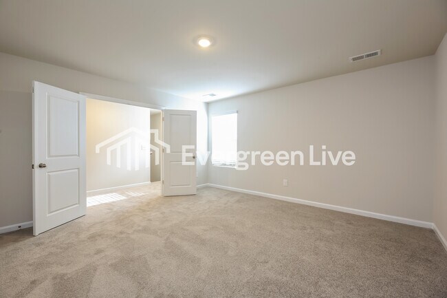 Building Photo - now