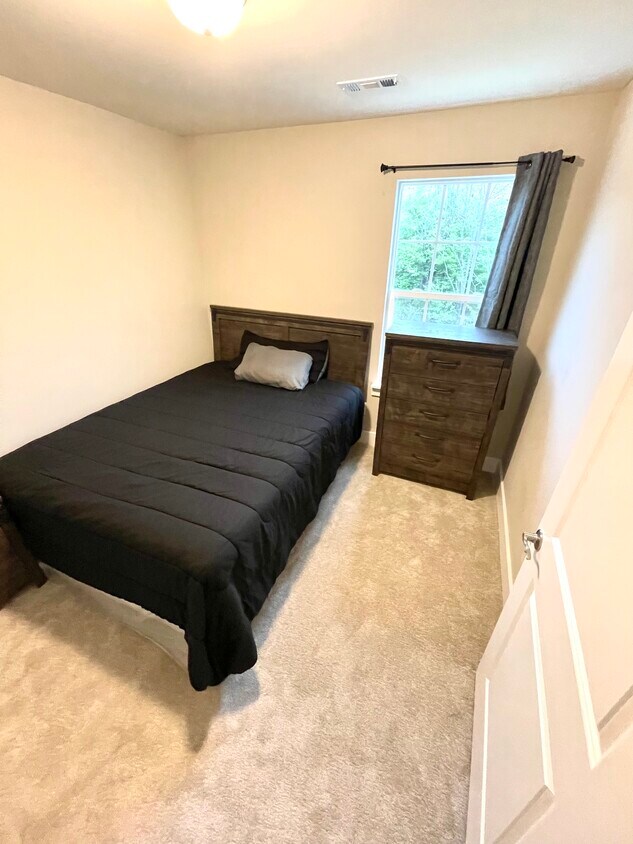 125 Dry Creek Commons Dr, Goodlettsville, TN 37072 Townhome Rentals