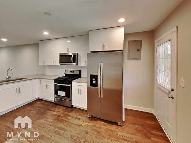 Building Photo - 224 Buchanan Terrace