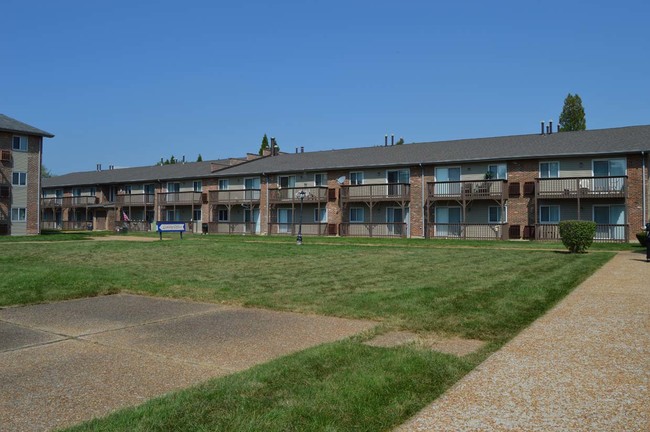 Building Photo - Manchester Court Apartments