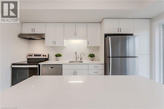 Building Photo - 15 Stauffer Woods Trl