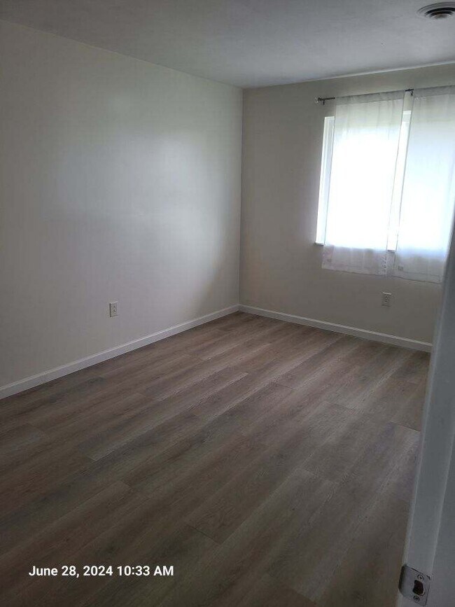 Foto del edificio - 2275 N Cable Rd