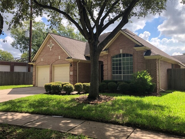 Foto del edificio - 15303 Marden Ct