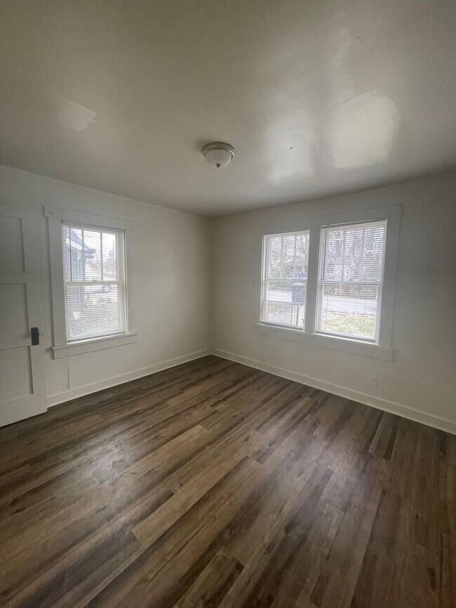 Foto del edificio - 3 Bed, One Bath single family home in Colu...