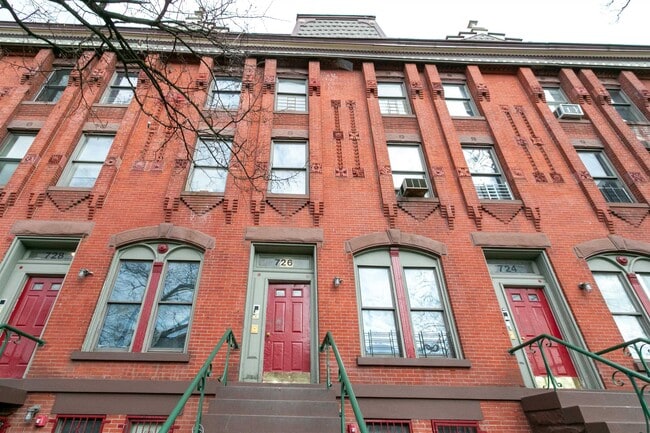 Building Photo - 726 Ocean Ave