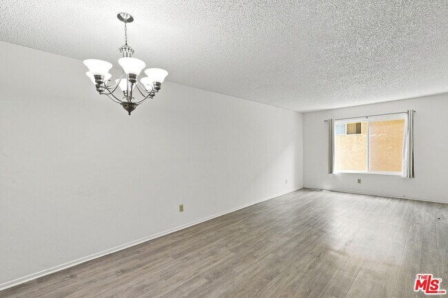 Foto del edificio - 3600 Bagley Ave