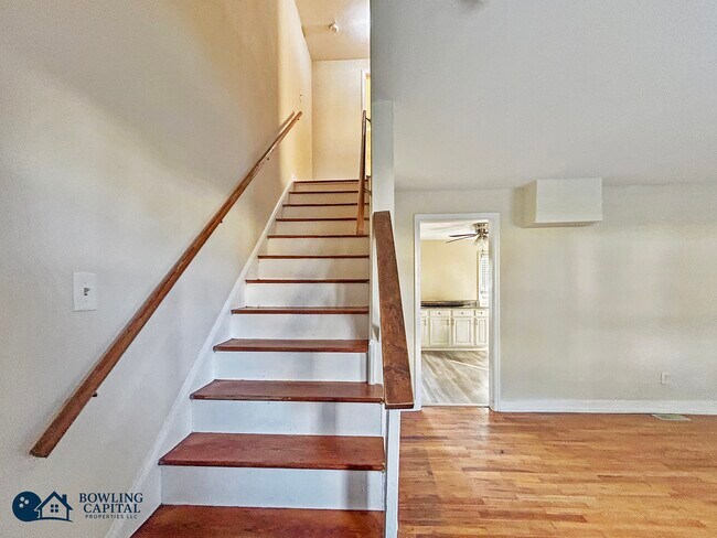 Entrada al apartamento A (interior) - 1106 S Lombardy St